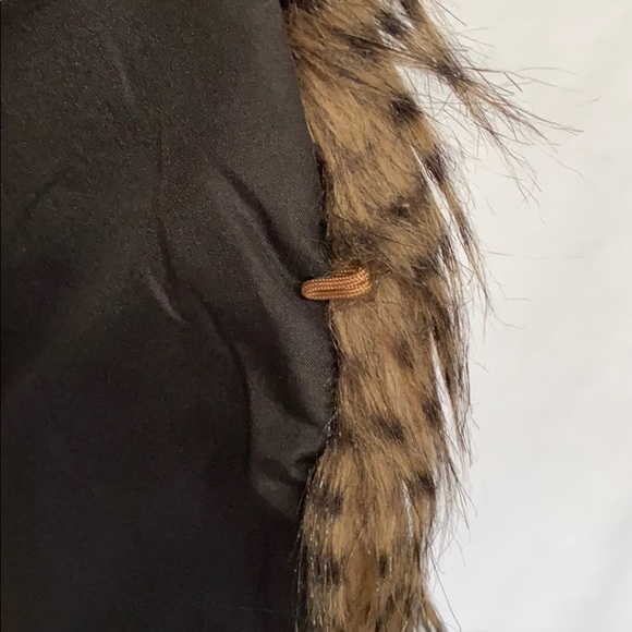 Jack by BB Dakota Stripe faux fur vest sz M - Picture 3 of 9